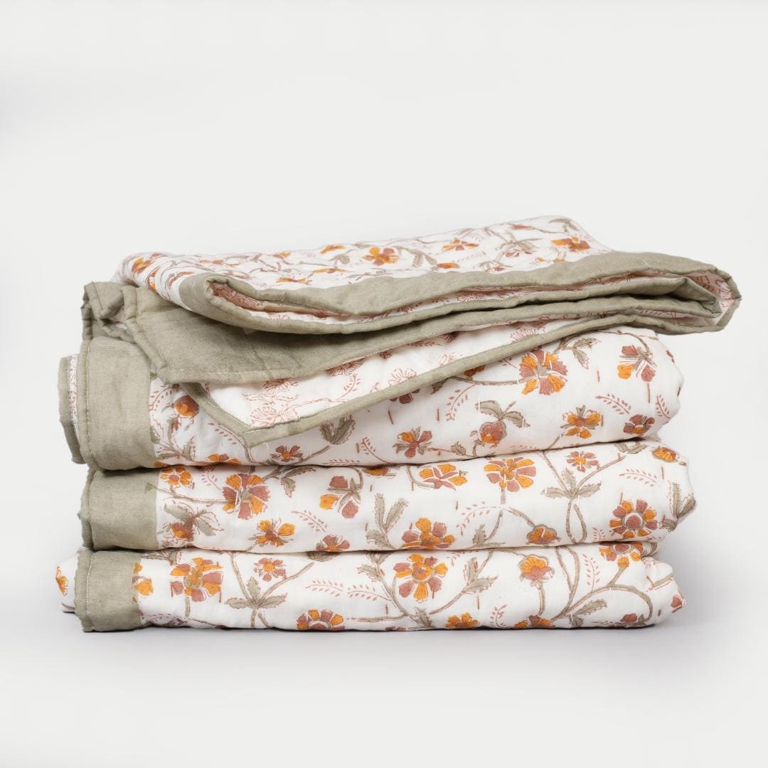 Floral Cotton Quilt – Boho Farmhouse Lightweight Bedding