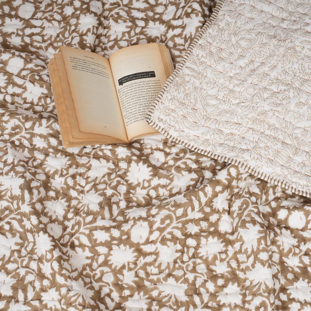 Floral Cotton Quilt – Farmhouse Lightweight Quilted Blanket