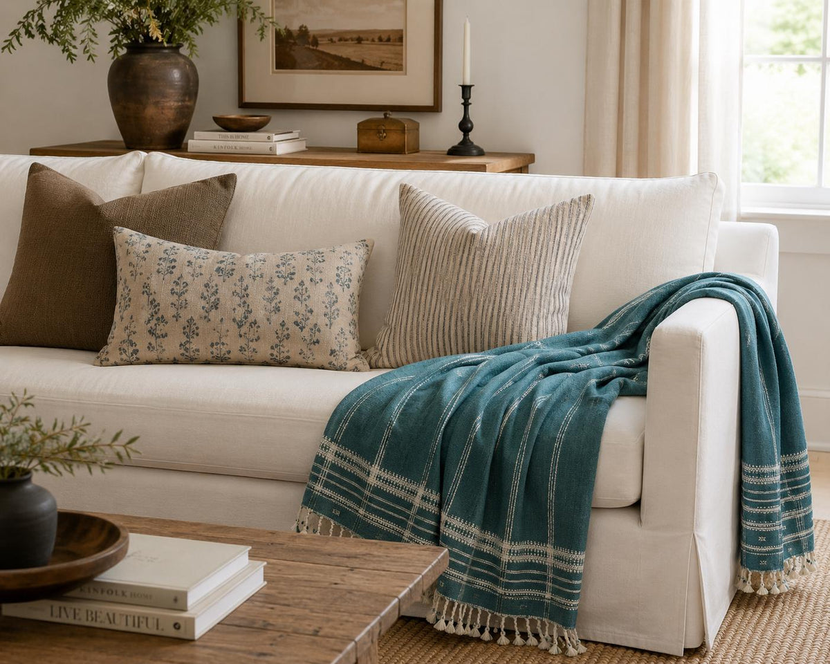 Handwoven Decorative Throw Blanket – Rustic Farmhouse Home Décor